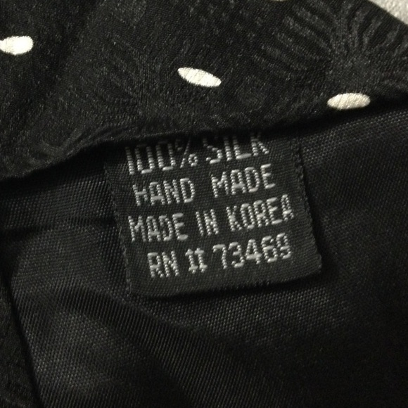 Lot of 4 Cartoon Christmas Ties Disney and Looney Tunes - Picture 9 of 13